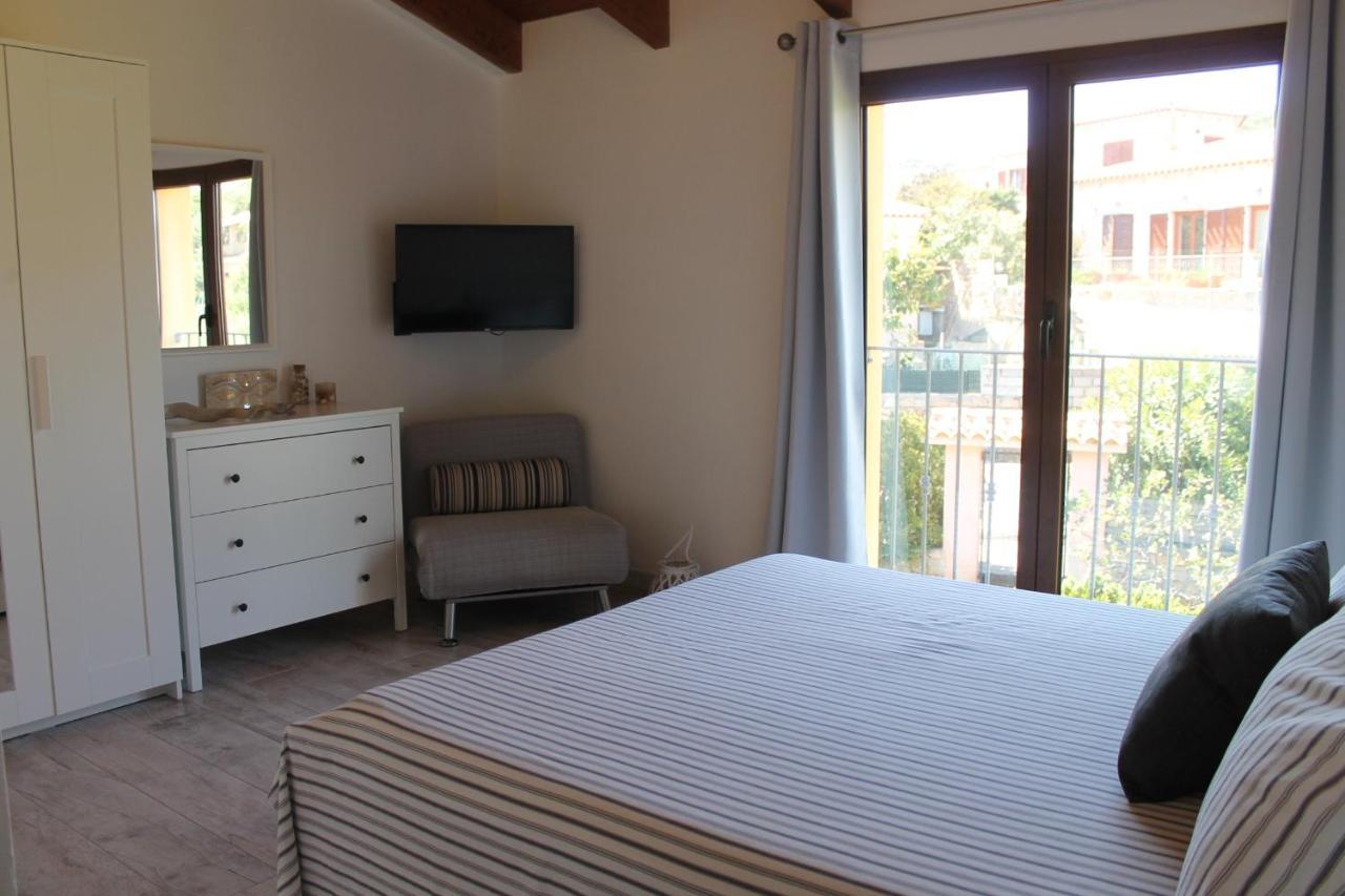 B&B U Punenti La Maddalena  Exterior foto